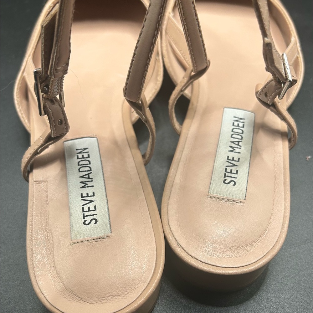 Steve Madden Women's Belinda Cap-Toe Slingback Flats Size 6M - Picture 3 of 5